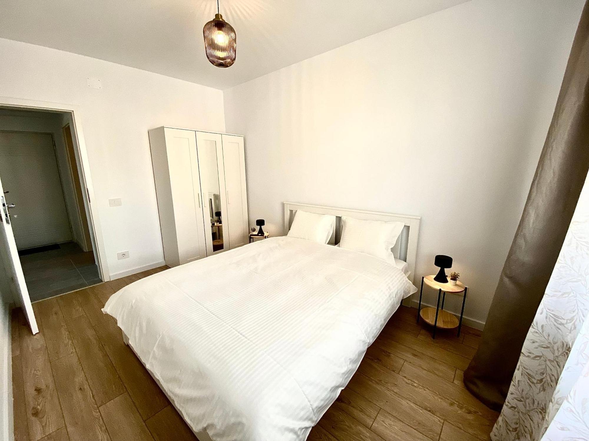 Zen Residence Орадеа Екстериор снимка
